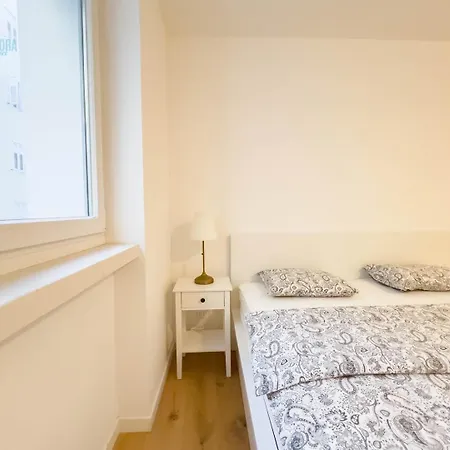 Apartment Blue Life 3b Tirabora Short Rent, Con Parcheggio Privato