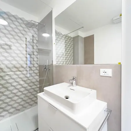 Blue Life 3b Tirabora Short Rent, Con Parcheggio Privato 公寓 的里雅斯特