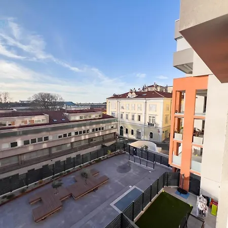 Blue Life 3b Tirabora Short Rent, Con Parcheggio Privato *