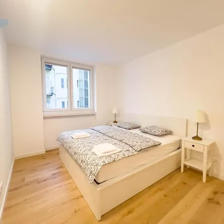 Blue Life 3b Tirabora Short Rent, Con Parcheggio Privato 的里雅斯特